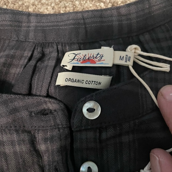 NWT Faherty Harper Top in Aspen Black Size M - Picture 7 of 8